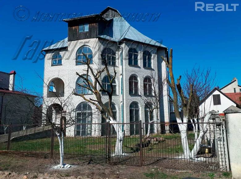 House 630 m² Brest, Belarus
