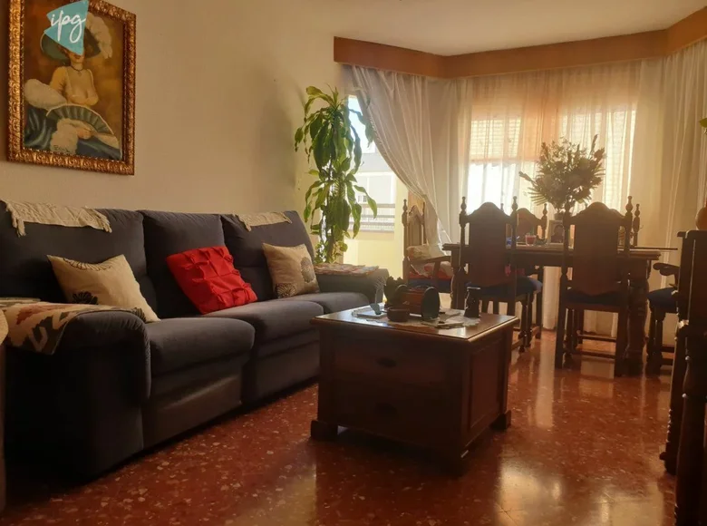 4 bedroom apartment 126 m² Estepona, Spain