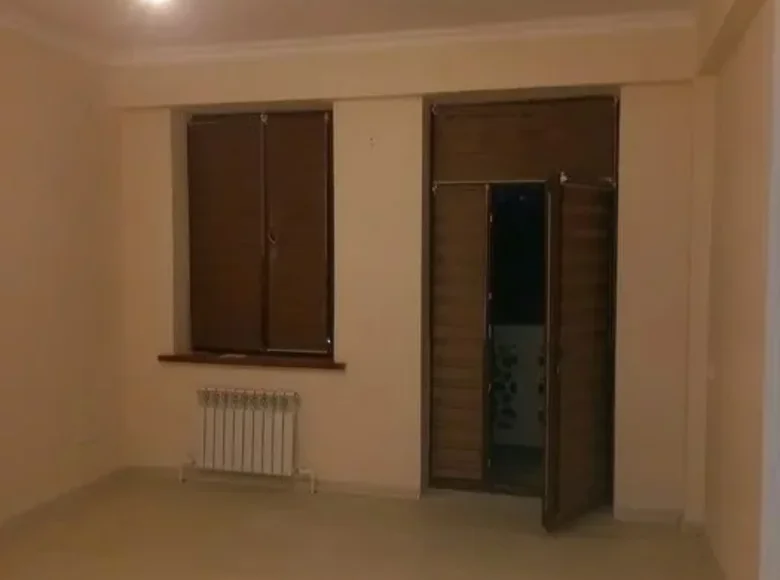 Kvartira 3 xonalar 81 m² Toshkentda