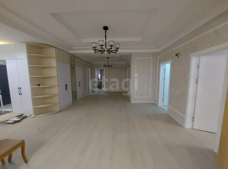 Kvartira 215 m² Toshkentda