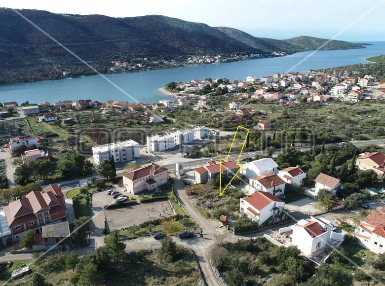 Land 448 m² Grebastica, Croatia