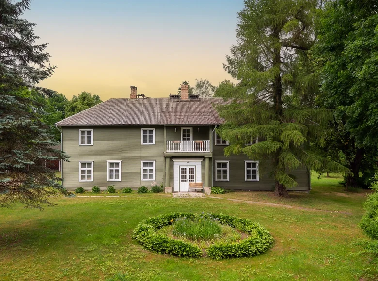 Дом 12 комнат 356 м² Яунелгава, Латвия