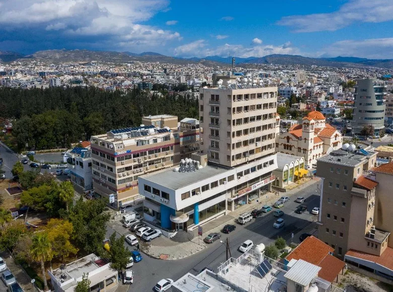 Commercial property  in koinoteta agiou tychona, Cyprus