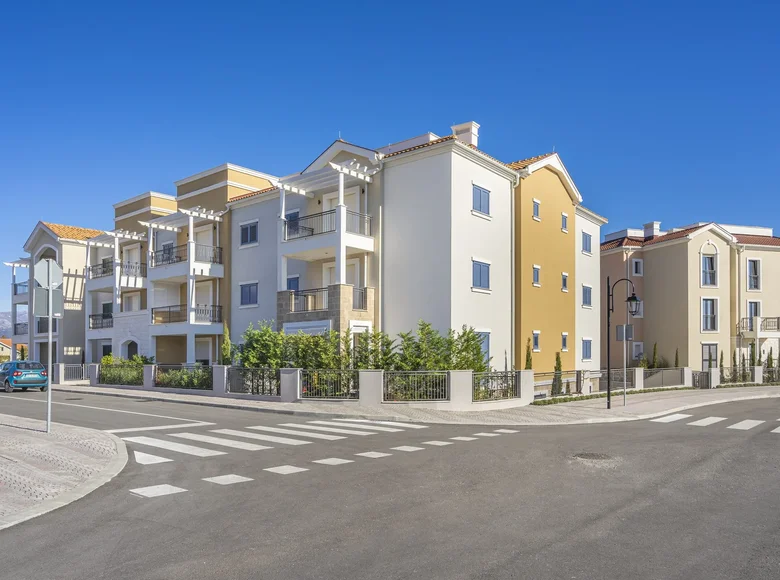 2 bedroom apartment 103 m² Radovici, Montenegro