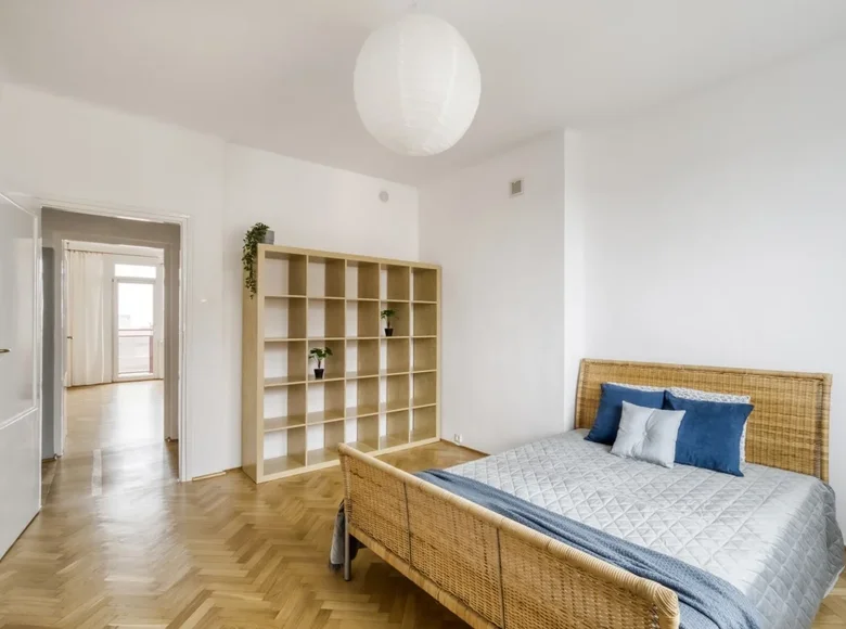 Mieszkanie 2 pokoi 57 m² w Warszawa, Polska