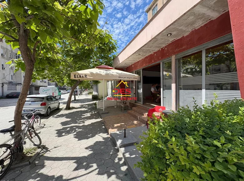 🔑 1+1 APARTMENT FOR SALE + BUSINESS ENVIRONMENT IN ÇOLE, VLORA