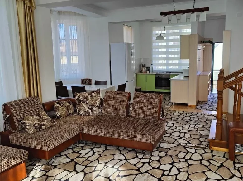 Cottage 2 bedrooms 190 m² Balykchy, Kyrgyzstan