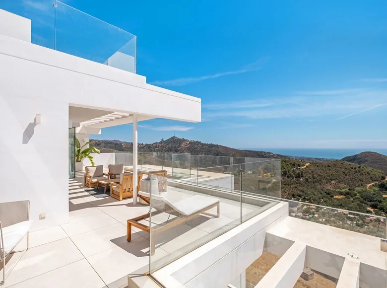 3 bedroom apartment 267 m² Ojen, Spain