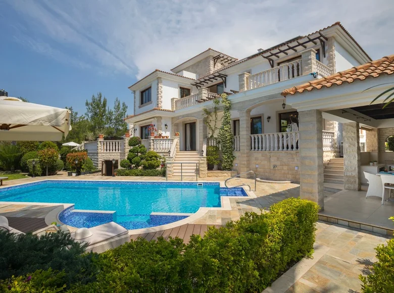 Дом 5 спален 345 м² Аргака, Кипр