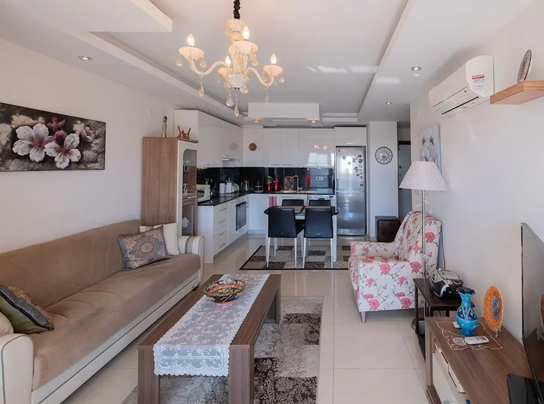 Mieszkanie 3 pokoi 135 m² Alanya, Turcja