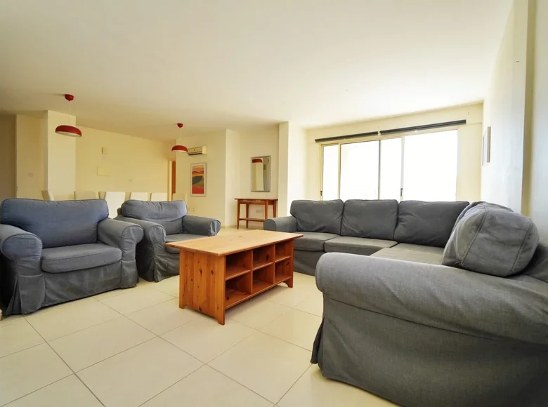 Apartamento 3 habitaciones 164 m² Larnaca, Chipre