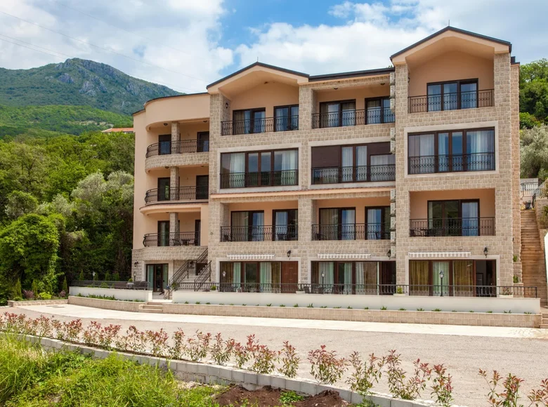 Appartement 2 chambres 140 m² Budva, Monténégro