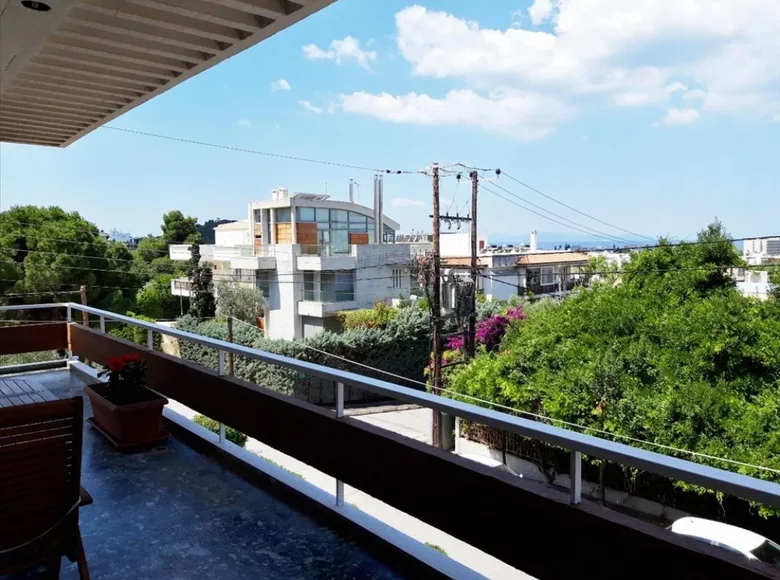 2 bedroom apartment 162 m² Athens, Greece