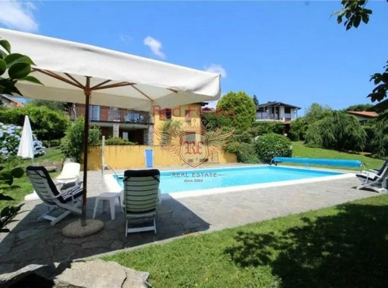 Villa de 4 habitaciones 275 m² Lago Maggiore, Italia