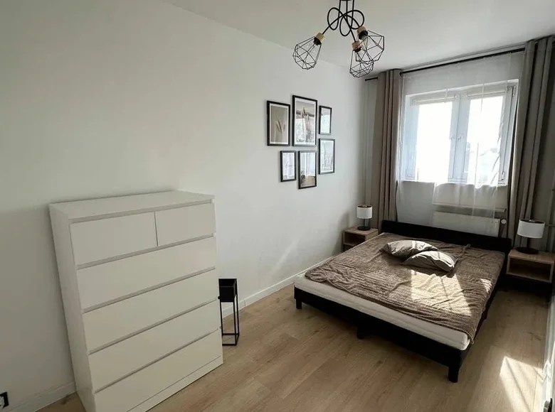 Mieszkanie 2 pokoi 39 m² w Warszawa, Polska