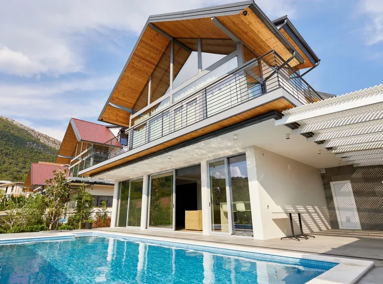 Haus 7 zimmer 230 m² Mrcevac, Montenegro