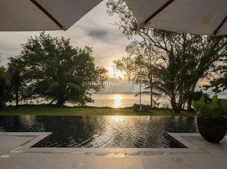 5 bedroom villa 1 200 m² Pa Khlok, Thailand