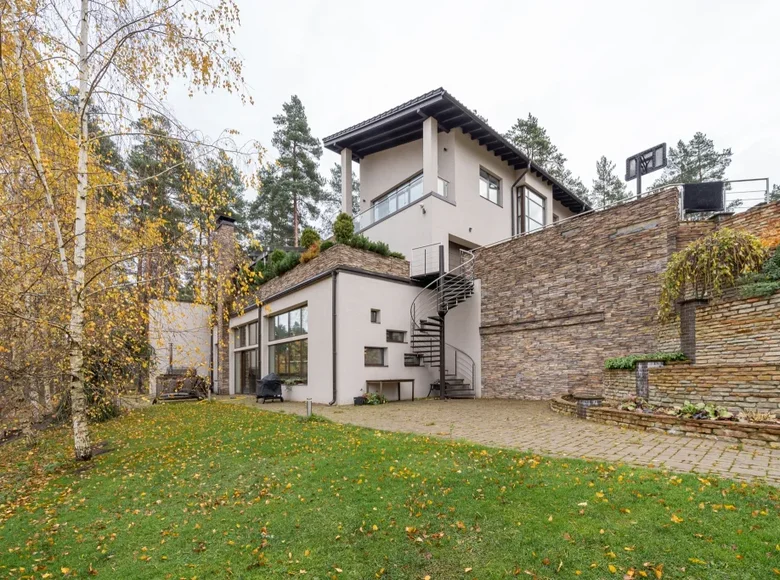 Villa  Valmiera, Letonia