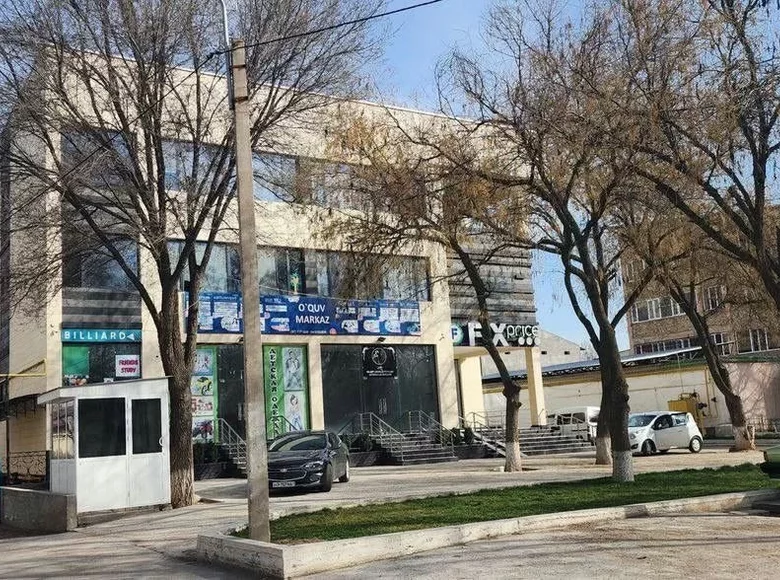Коммерческое помещение 1 800 м² Ташкент, Узбекистан