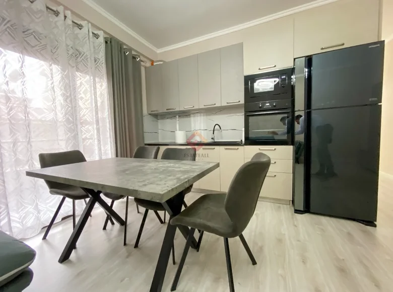 Apartment 84 m² Vlora, Albania