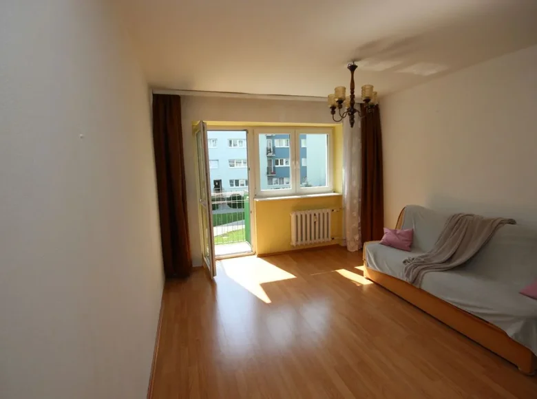 2 room apartment 42 m² Warsaw, Poland