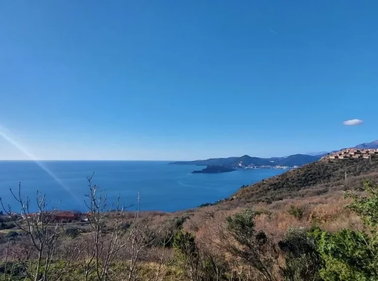 Land  Blizikuce, Montenegro