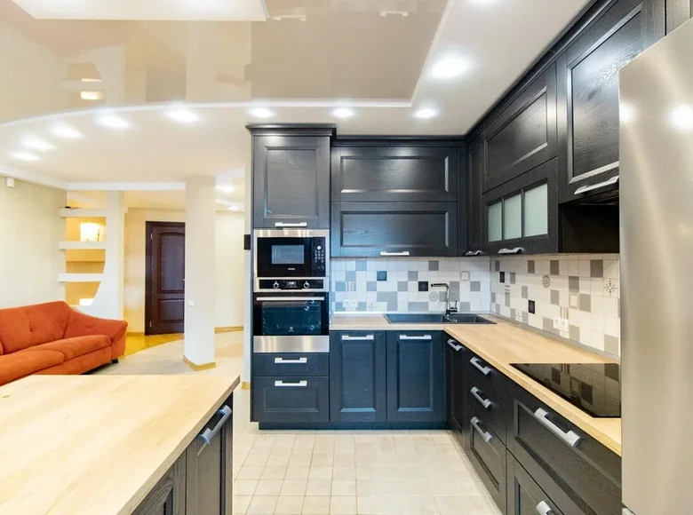 Wohnung 4 zimmer 131 m² Minsk, Belarus