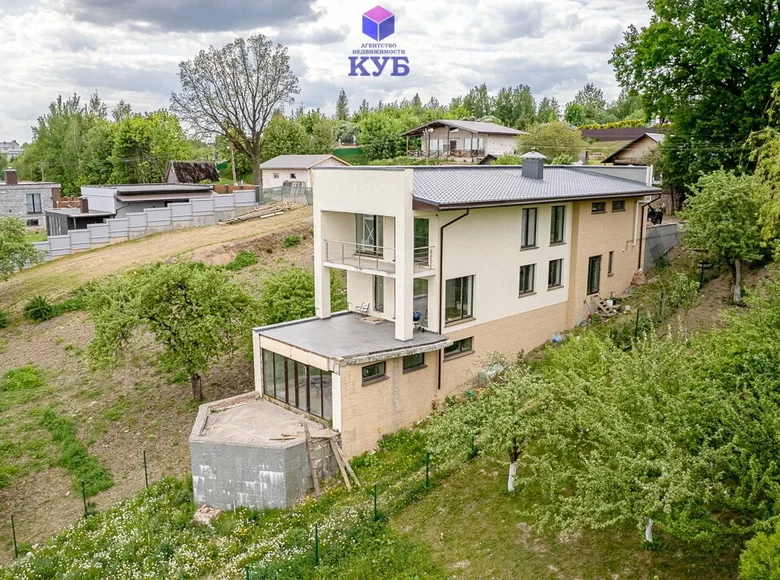 Casa 229 m² Scomyslicki siel ski Saviet, Bielorrusia