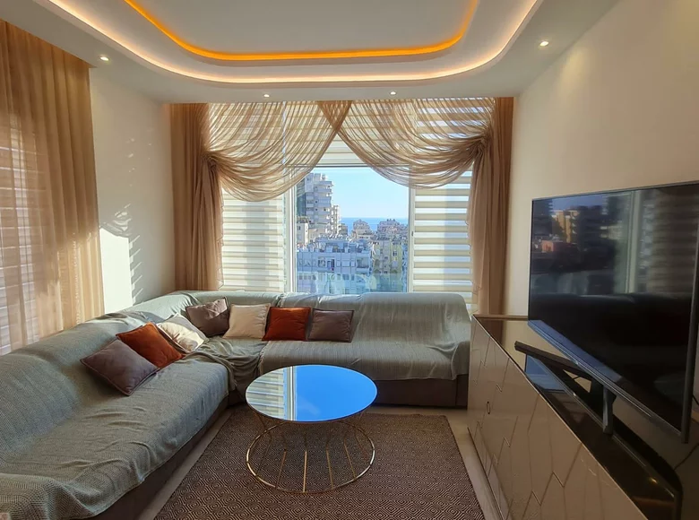 Mieszkanie 4 pokoi 175 m² Alanya, Turcja