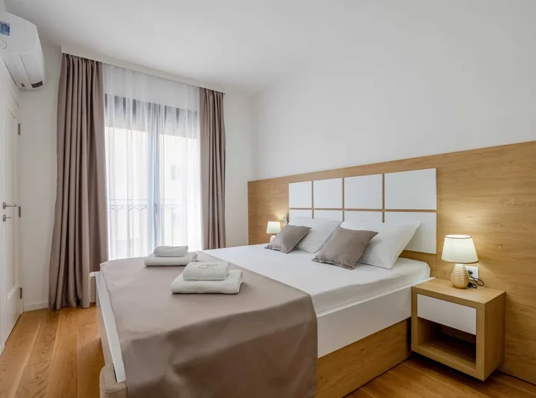 Квартира 2 спальни 70 м² Бечичи, Черногория