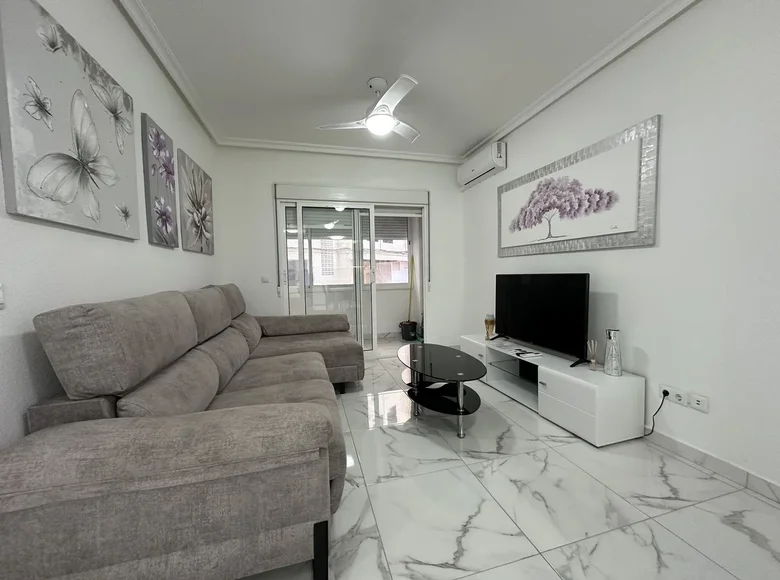 2 bedroom apartment 82 m² Torrevieja, Spain