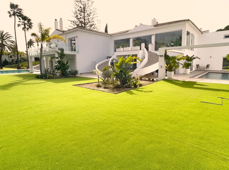 Dom 10 pokojów 1 750 m² Estepona, Hiszpania
