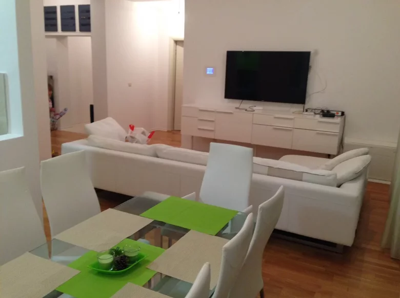 3 bedroom apartment 105 m² Becici, Montenegro