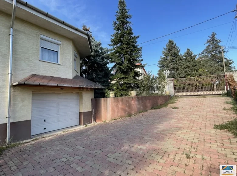 4 room house 182 m² Erd, Hungary