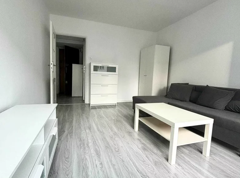 2 room apartment 38 m² in Warsaw, Poland