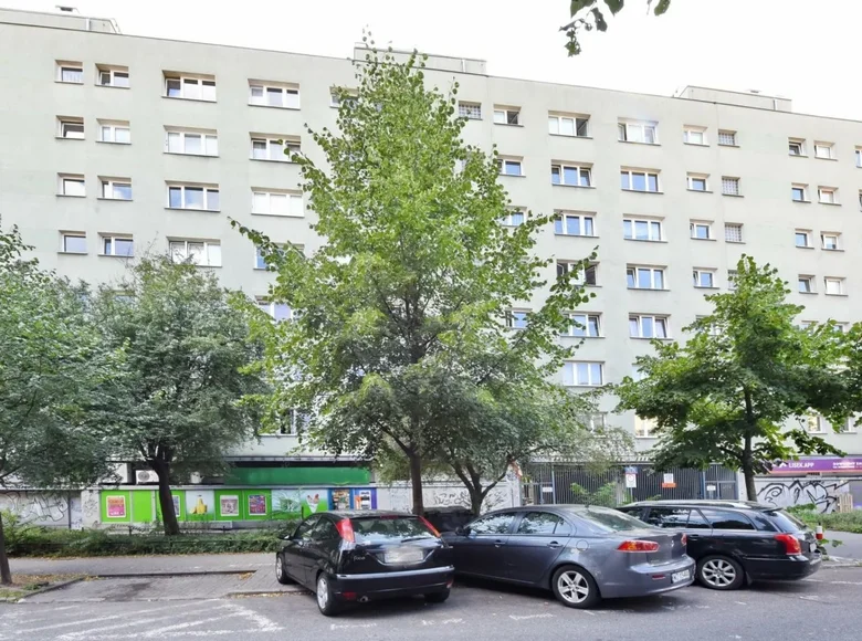 Commercial property 129 m² in Warsaw, Poland