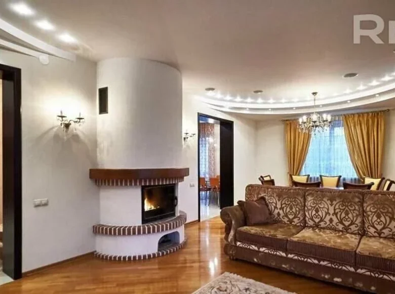 Casa de campo 407 m² Borovlyany, Bielorrusia