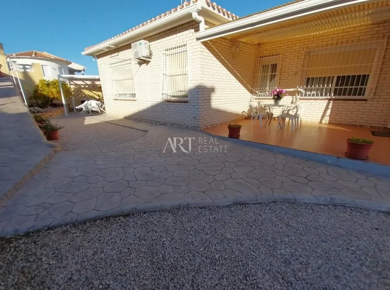 villa de 5 dormitorios 263 m² Alfaz del Pi, España