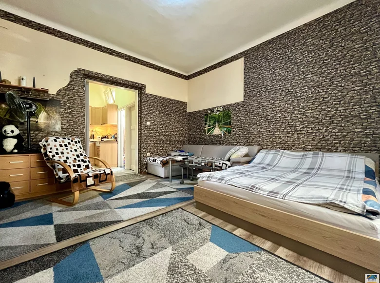 House for sale in Budapest, Hungary for €57,245 listing 1938873