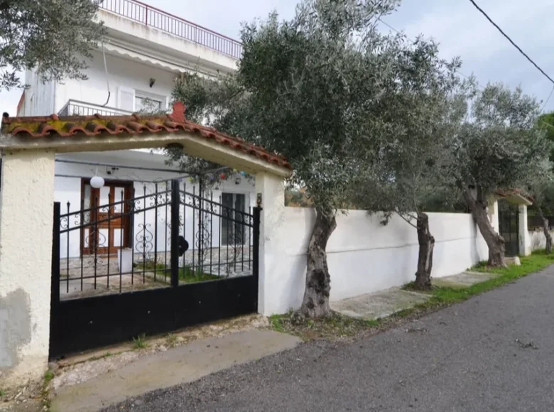 4 bedroom house 230 m² Eretria, Greece