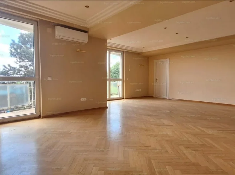 5 room apartment 280 m² Central Hungary, Hungary