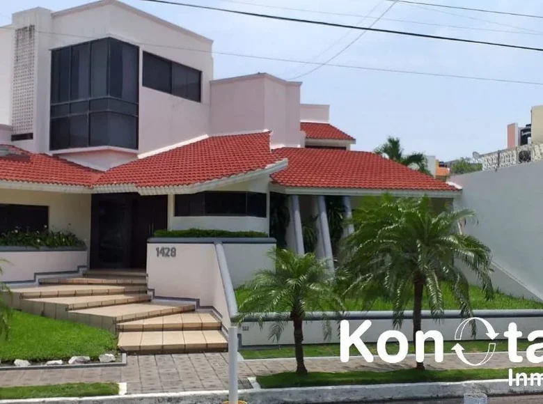 Casa 3 habitaciones 554 m² Boca del Río, México