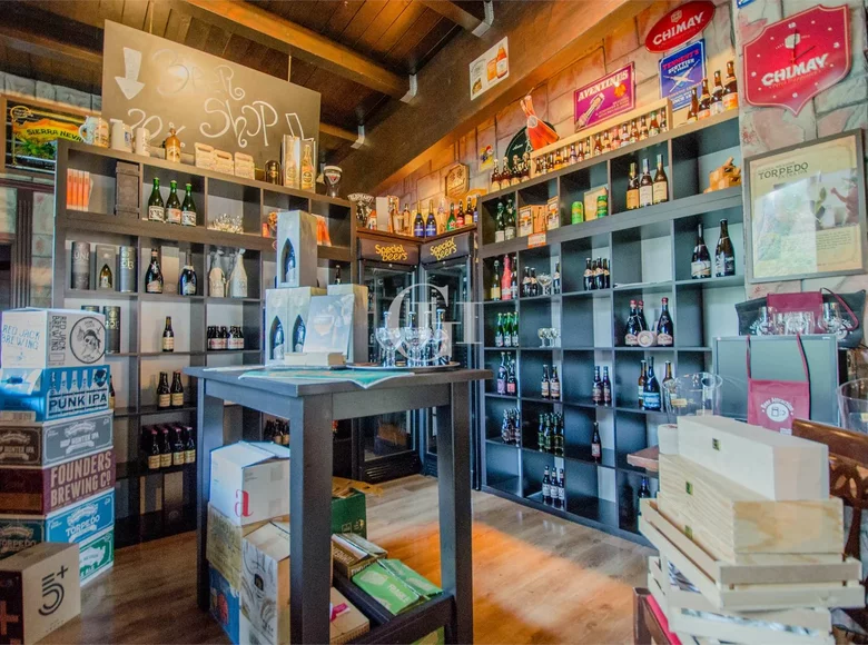 Geschäft 350 m² Riva del Garda, Italien
