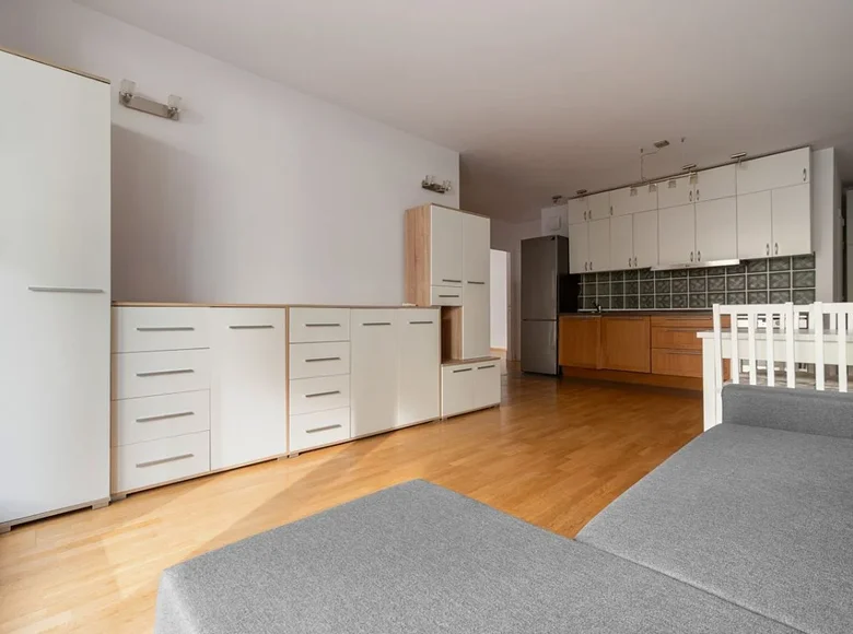 Квартира 3 комнаты 67 м² в Варшава, Польша