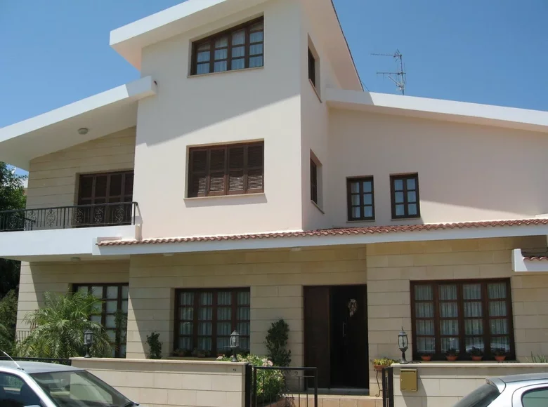 Dom 5 pokojów 350 m² Nikozja, Cyprus