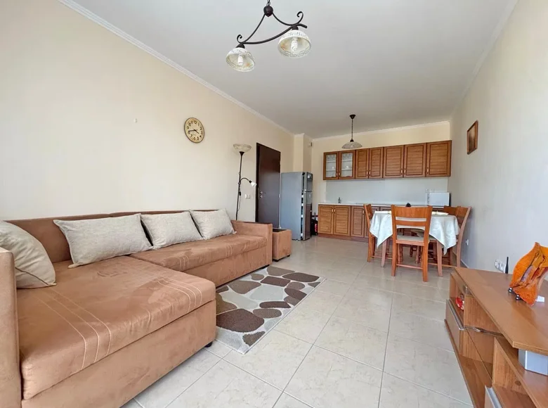 Mieszkanie 2 pokoi 64 m² Nesebyr, Bułgaria