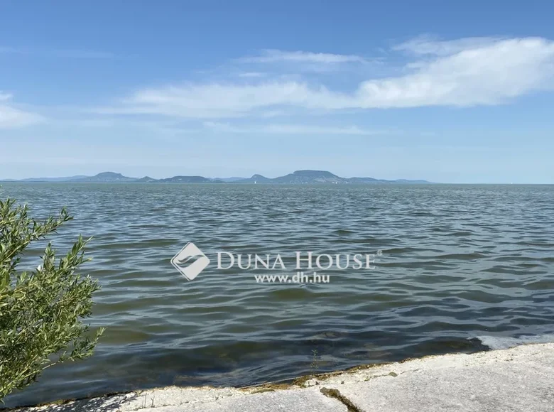 Land 14 499 m² Balatonmariafuerdo, Hungary