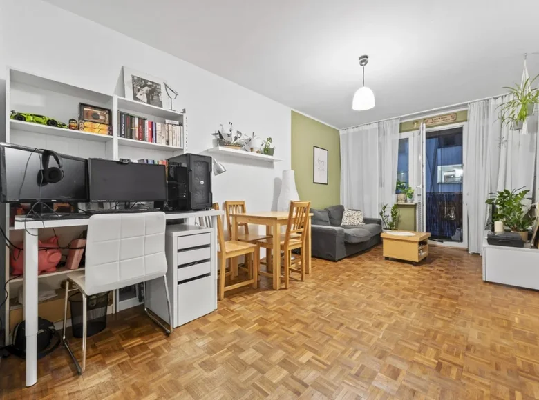 2 room apartment 37 m² Warsaw, Poland