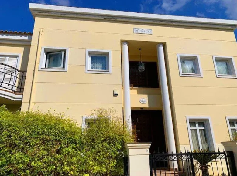 Dom 5 pokojów 428 m² Nikozja, Cypr