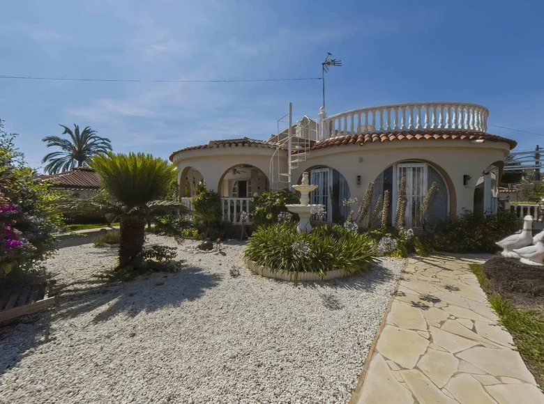 3 bedroom house 255 m² Torrevieja, Spain